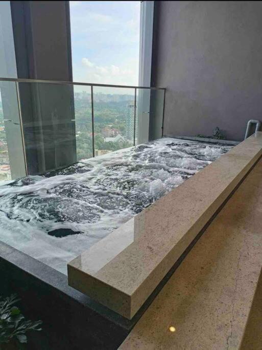 1+ 1 Bedroom 4-5Pax/Klcc/ Bukit Bintang/City View/Mrt Kuala Lumpur Luaran gambar